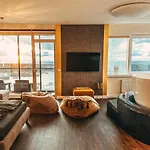 Sky Flat Jacuzzi Sauna 27 Floor クライペダ