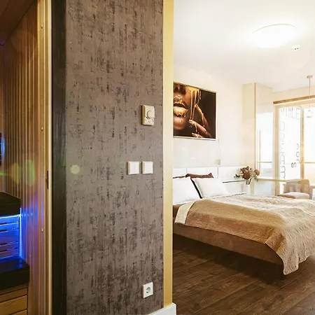 Апартаменты Sky Flat Jacuzzi Sauna 27 Floor