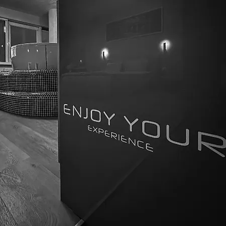 Sky Flat Jacuzzi Sauna 27 Floor *